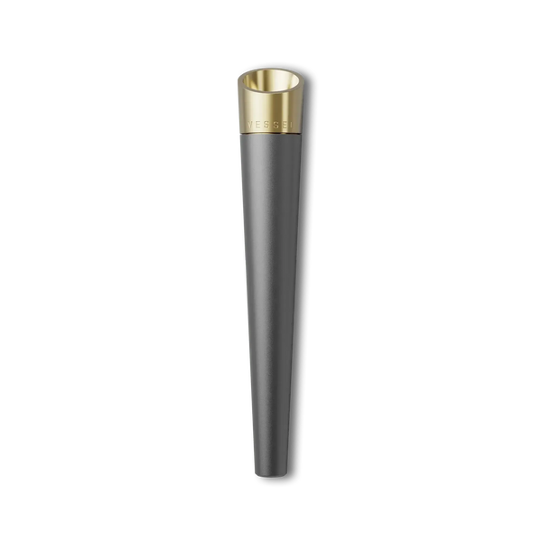 Vessel Cone Gunmetal držiak na pre-roll s vrchom v zlatom tóne